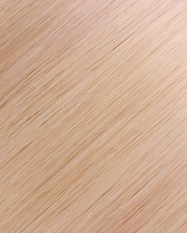 Epoche #16 Champagne Blonde human hair extension color swatch